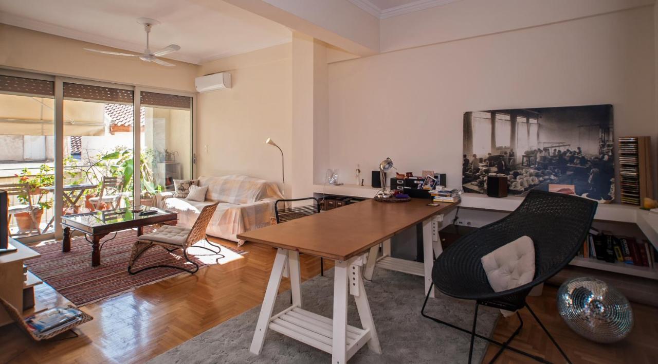 2 Bedroom Apartment At The Historical Center, View To Acropolis Athén Kültér fotó