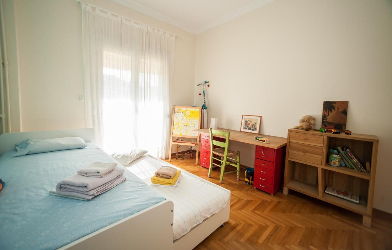 2 Bedroom Apartment At The Historical Center, View To Acropolis Athén Kültér fotó