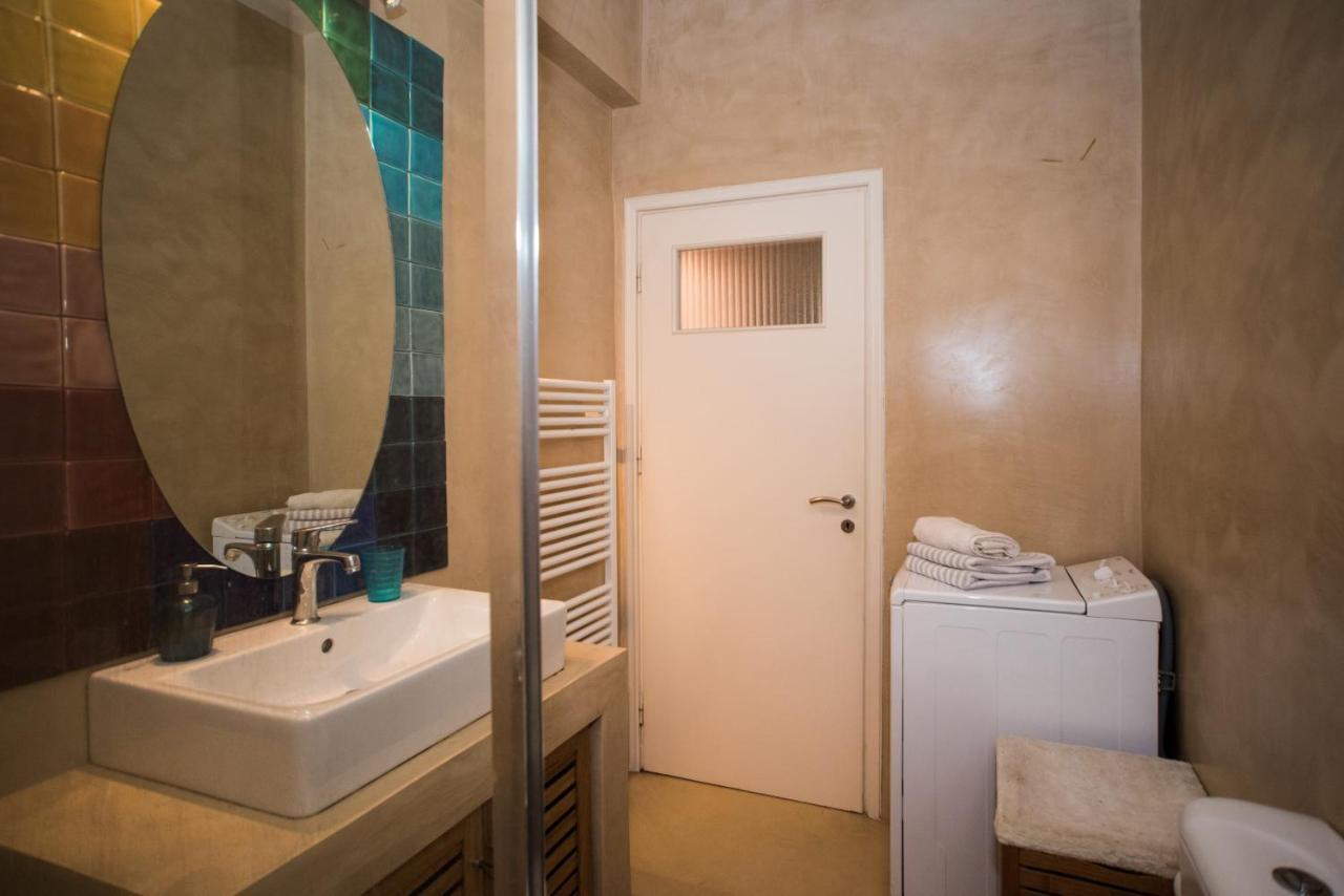 2 Bedroom Apartment At The Historical Center, View To Acropolis Athén Kültér fotó
